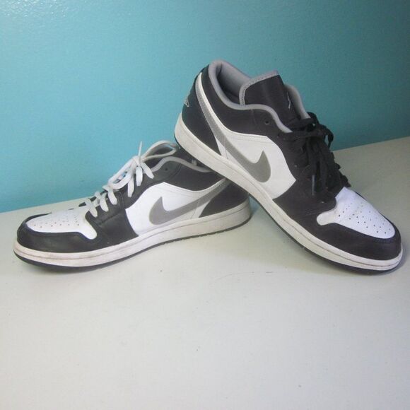Nike Mens Air Jordan 1 Low 553558 Size 10 Black / Gray Leather Sneakers  w/ Flaw main image 8